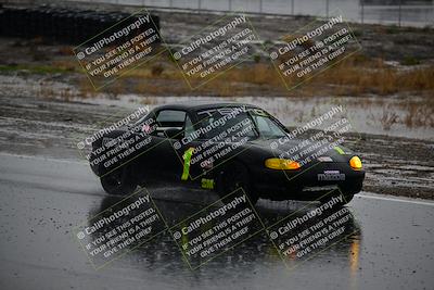 media/Nov-15-2025-CalClub SCCA (Sat) [[7bfa5a7151]]/Qualifying/Group 5/